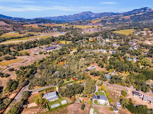 180 W Trinity Rd, Glen Ellen, CA 95442