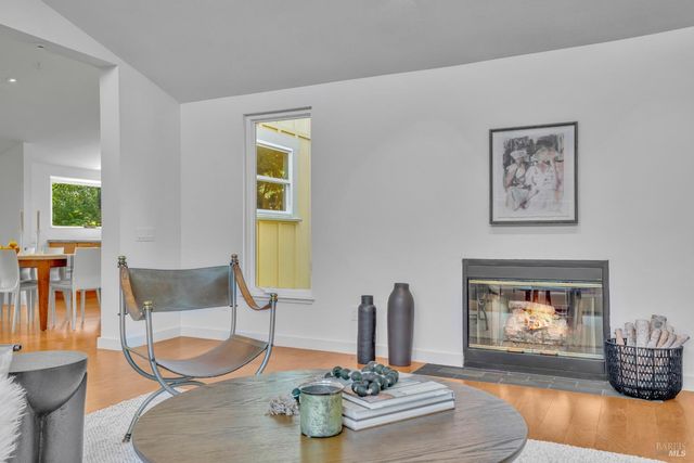 180 W Trinity Rd, Glen Ellen, CA 95442