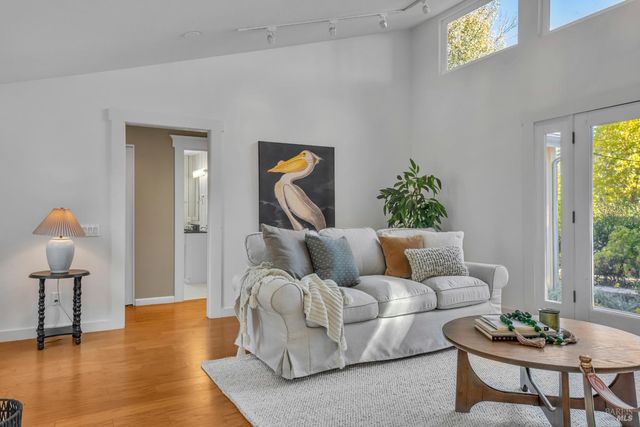 180 W Trinity Rd, Glen Ellen, CA 95442