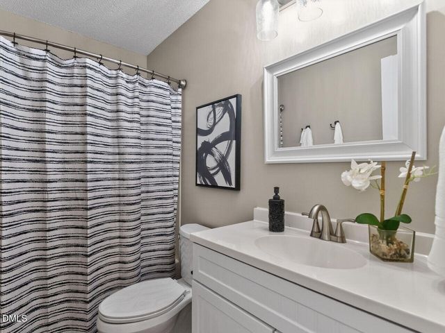 113 Weatherstone Drive Unit B, Chapel Hill, NC 27514