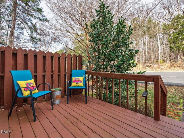 113 Weatherstone Drive Unit B, Chapel Hill, NC 27514