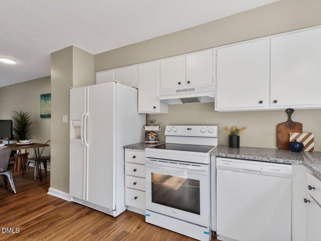 113 Weatherstone Drive Unit B, Chapel Hill, NC 27514