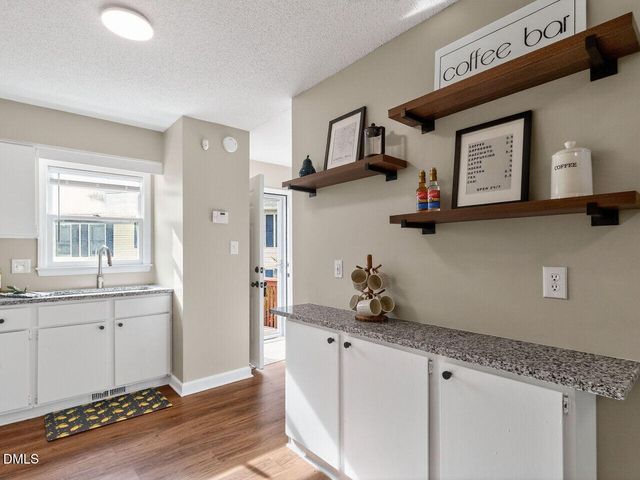 113 Weatherstone Drive Unit B, Chapel Hill, NC 27514