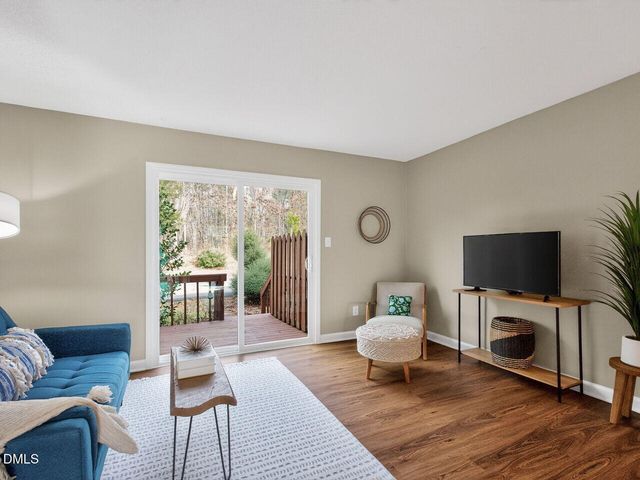 113 Weatherstone Drive Unit B, Chapel Hill, NC 27514