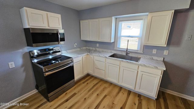 319 Cecil Ave, Louisville, KY 40211