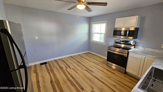 319 Cecil Ave, Louisville, KY 40211