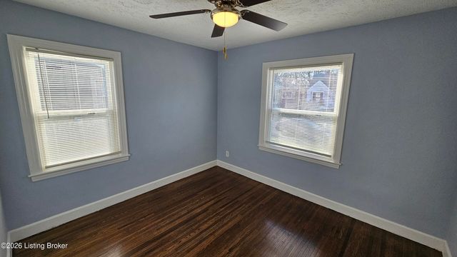 319 Cecil Ave, Louisville, KY 40211