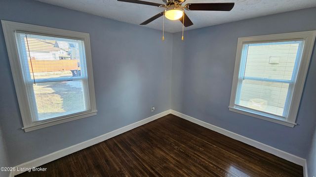 319 Cecil Ave, Louisville, KY 40211