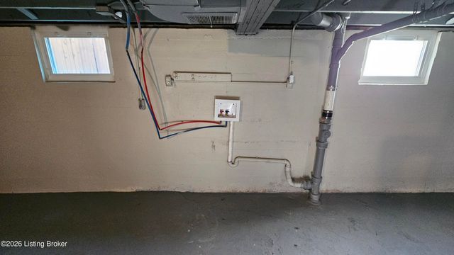 319 Cecil Ave, Louisville, KY 40211