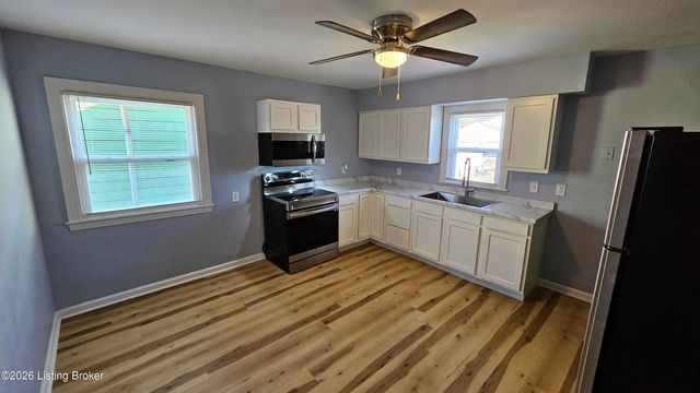 319 Cecil Ave, Louisville, KY 40211