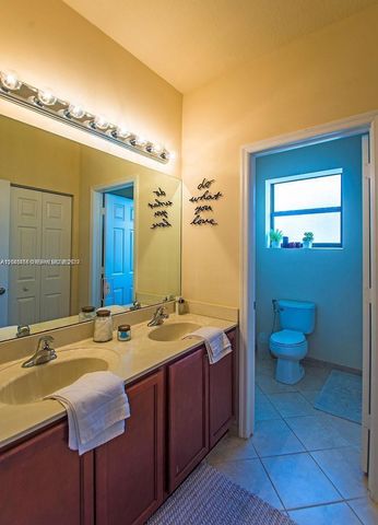 1522 SW 144th Avenue, Miami, FL 33184