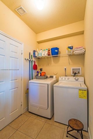 1522 SW 144th Avenue, Miami, FL 33184