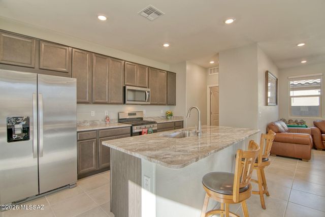 7788 S Golden Bell Drive, Tucson, AZ 85747