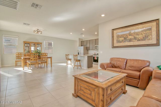 7788 S Golden Bell Drive, Tucson, AZ 85747