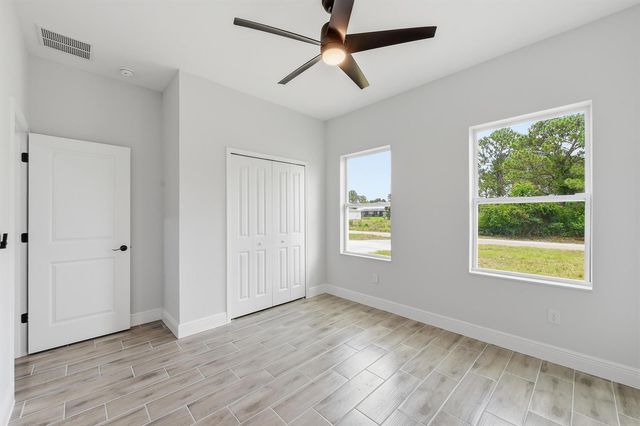 7825 96th Avenue, Vero Beach, FL 32967