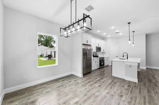 7825 96th Avenue, Vero Beach, FL 32967