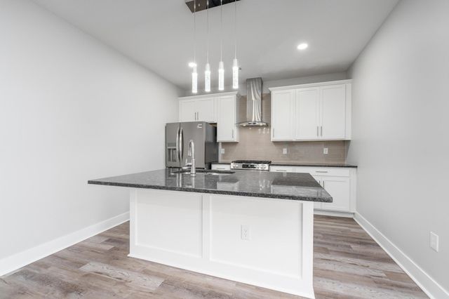 1215 N Cleveland Ave, Wichita, KS 67214