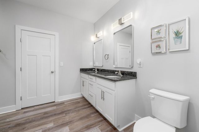 1215 N Cleveland Ave, Wichita, KS 67214