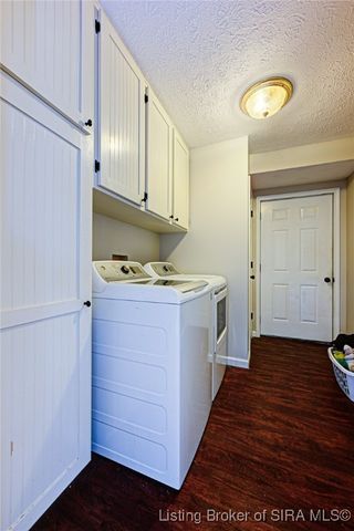 1625 Old State Road, Henryville, IN 47126