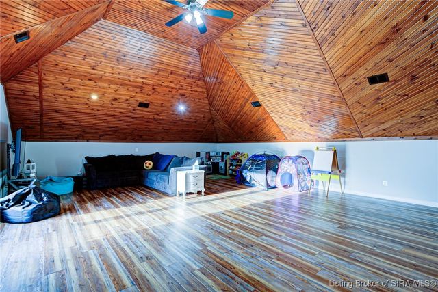 1625 Old State Road, Henryville, IN 47126