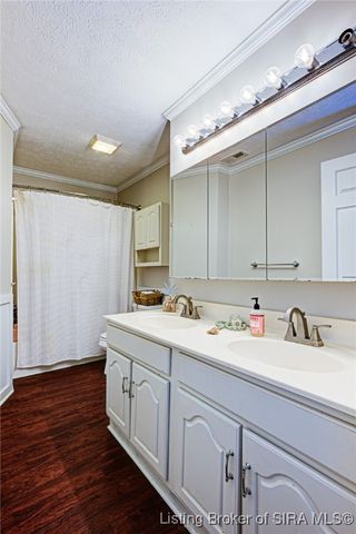 1625 Old State Road, Henryville, IN 47126