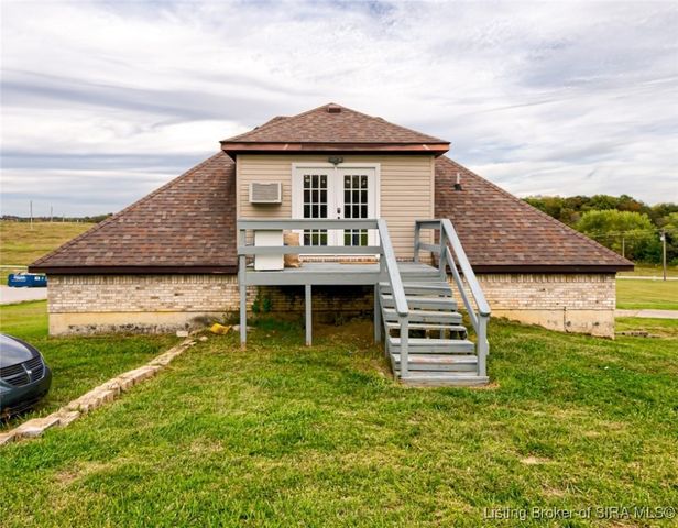 1625 Old State Road, Henryville, IN 47126