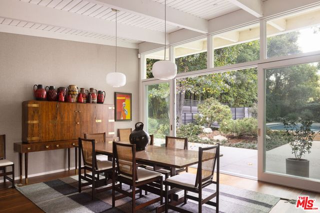 2179 Mandeville Canyon Road, Los Angeles, CA 90049