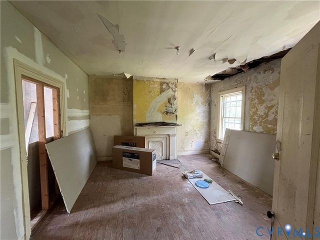 235-237 Grove Ave, Petersburg, VA 23803