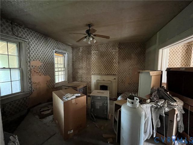 235-237 Grove Ave, Petersburg, VA 23803