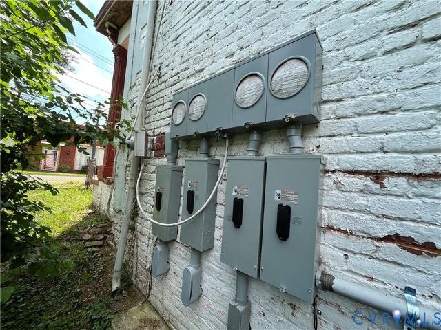 235-237 Grove Ave, Petersburg, VA 23803