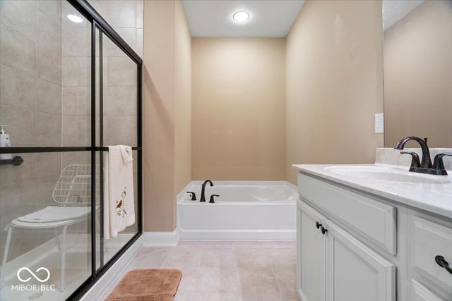 10976 Gossamer Lane, Noblesville, IN 46060