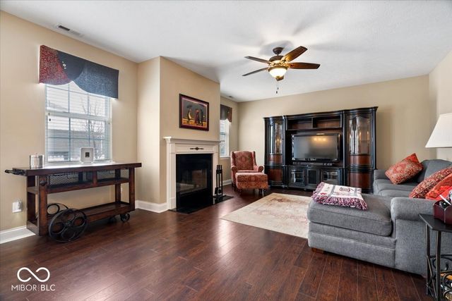 10976 Gossamer Lane, Noblesville, IN 46060