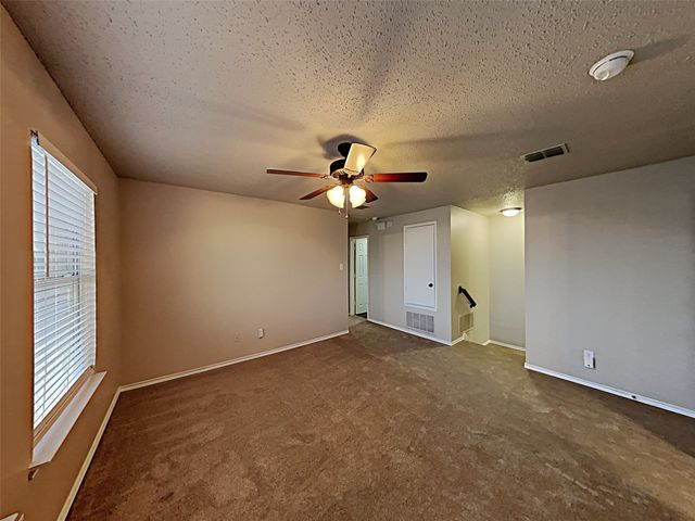 2006 Brook Meadow Drive, Forney, TX 75126