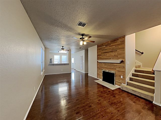 2006 Brook Meadow Drive, Forney, TX 75126