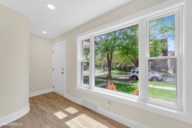 803 Brummel Street, Evanston, IL 60202
