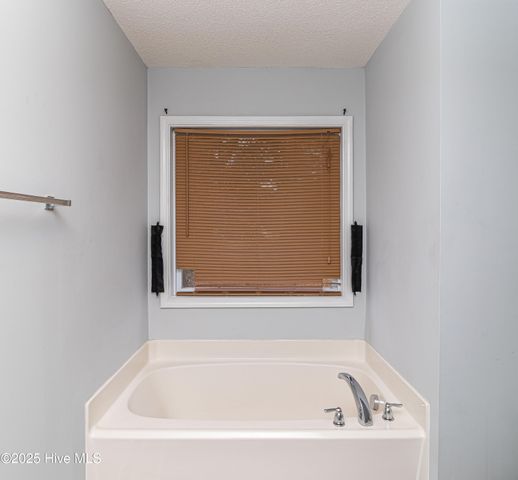 104 Graces Farm Road, La Grange, NC 28551