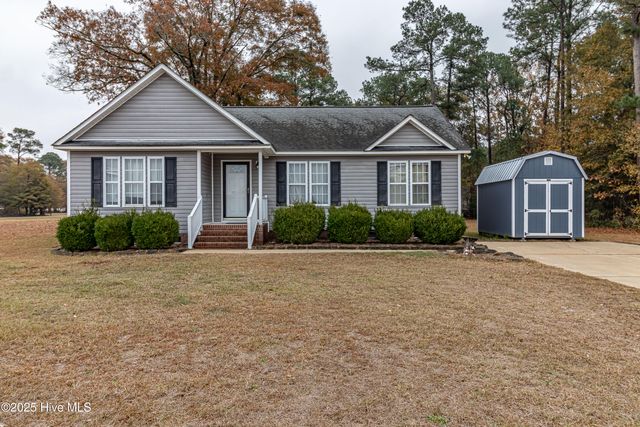 104 Graces Farm Road, La Grange, NC 28551