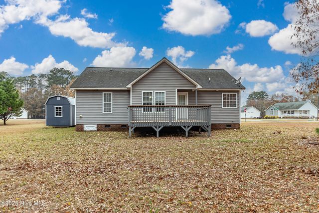 104 Graces Farm Road, La Grange, NC 28551