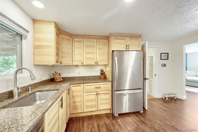 1039 Sunset Street, Longmont, CO 80501