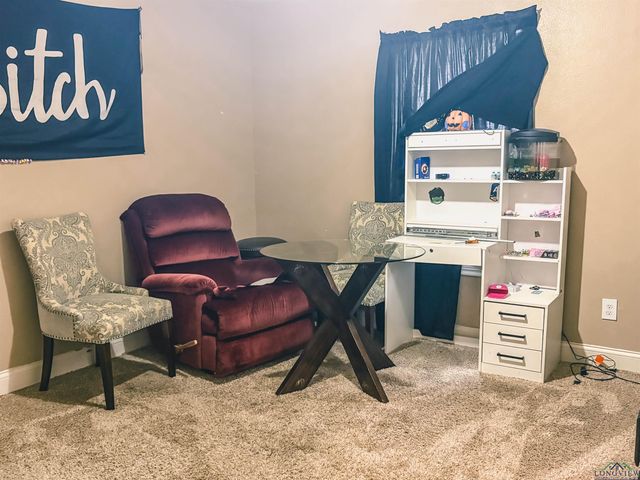 203 Reynolds St, Pittsburg, TX 75686