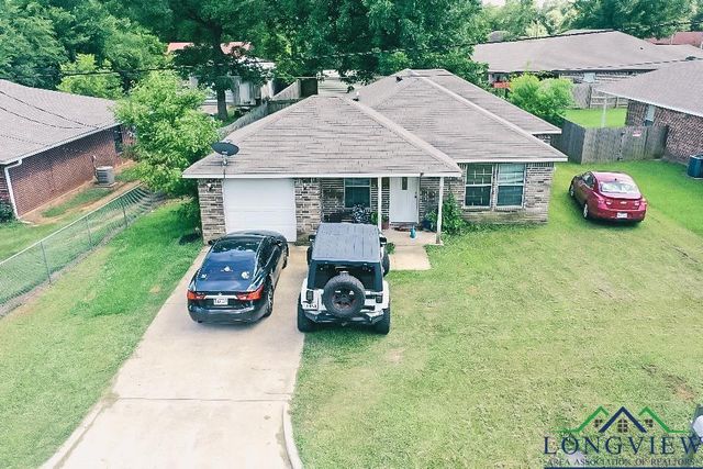 203 Reynolds St, Pittsburg, TX 75686