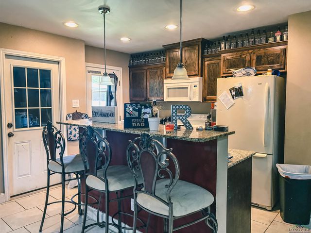 203 Reynolds St, Pittsburg, TX 75686