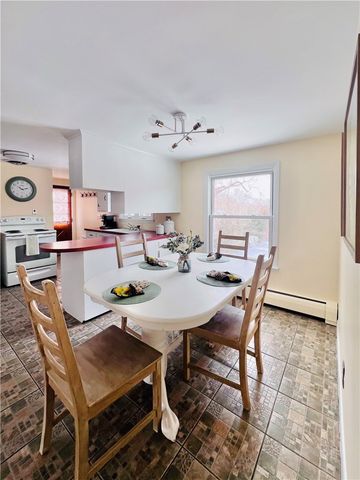 85 Treasure Road, Narragansett, RI 02882