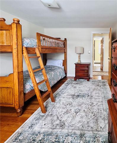 85 Treasure Road, Narragansett, RI 02882
