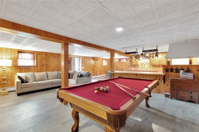 85 Treasure Road, Narragansett, RI 02882