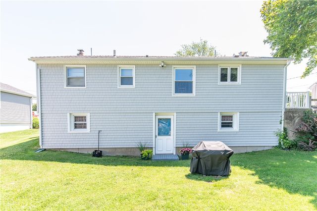 85 Treasure Road, Narragansett, RI 02882