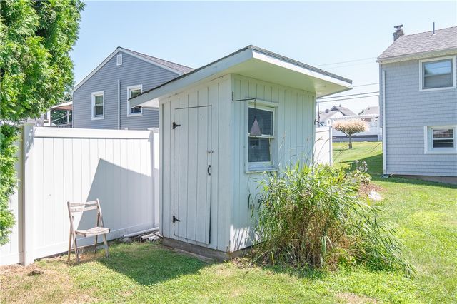 85 Treasure Road, Narragansett, RI 02882