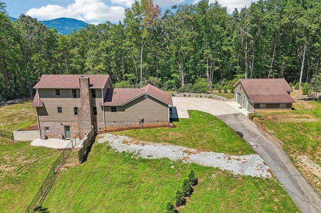 158 Mallard Drive, Columbus, NC 28722