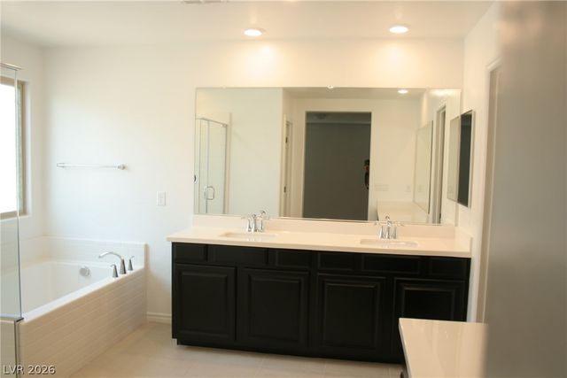 917 Bluebell Brook Street, Henderson, NV 89052