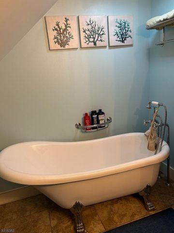 3 Crystal Springs Rd, Hardyston Twp., NJ 07419